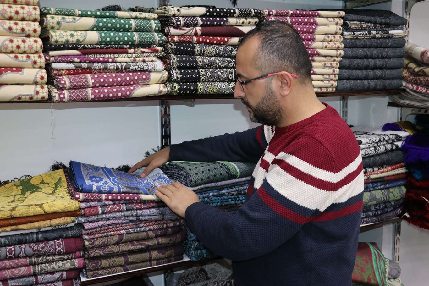Hac ve umre malzemesi satan esnaf: 2 yıldır satış yapamıyoruz Hac ve umre malzemesi satan esnaf: 2 yıldır satış yapamıyoruz